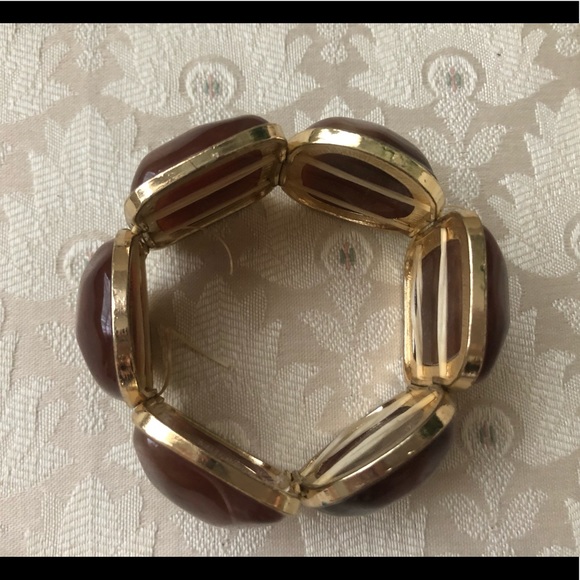 Brown and Gold Large Stone Bracelet - Picture 3 of 4